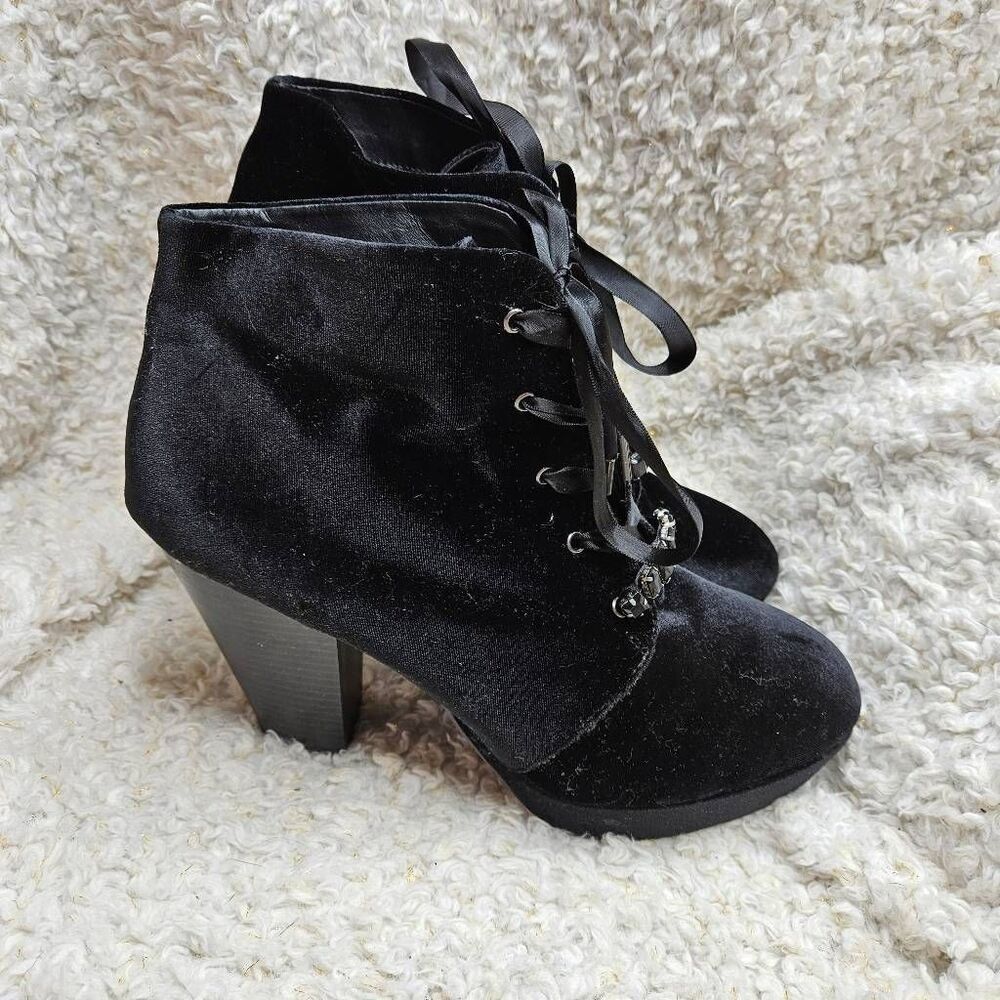 Betsey Johnson Betseyville Velvet Platform Laceup Booties sz 10